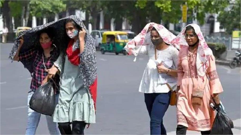 भीषण गर्मी से जूझ रही दिल्ली… 49 पहुंचा पारा, जानिए कब मिलेगी राहत?