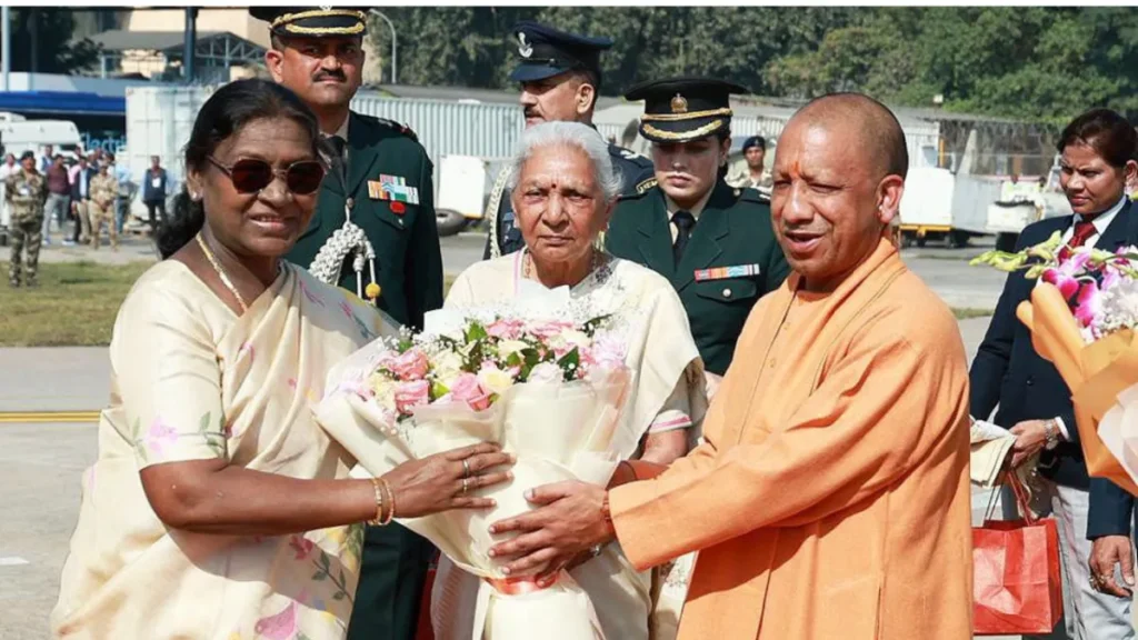लखनऊ पहुंचीं राष्ट्रपति द्रौपदी मुर्मू, मुख्यमंत्री और राज्यपाल ने किया स्वागत