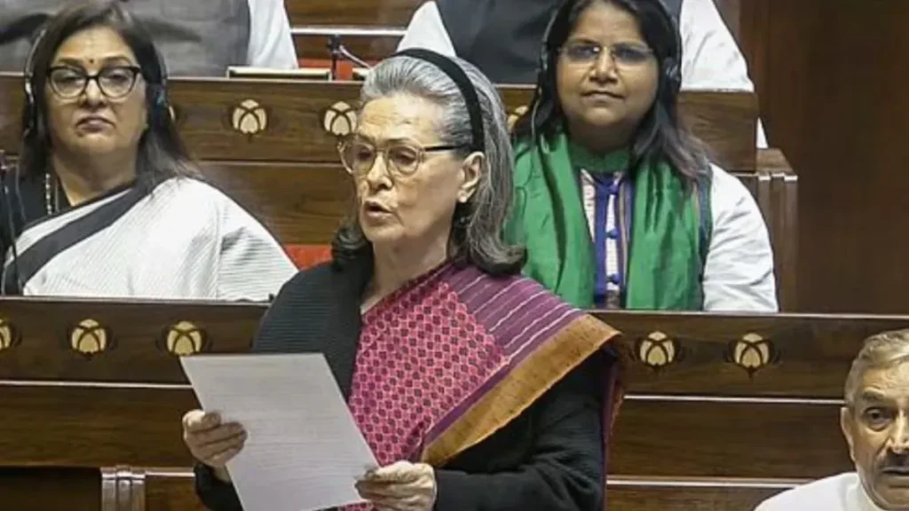 सोनिया गांधी का सरकार से सवाल- आशा और आंगनवाड़ी वर्कर्स के लिए क्या करेंगे?