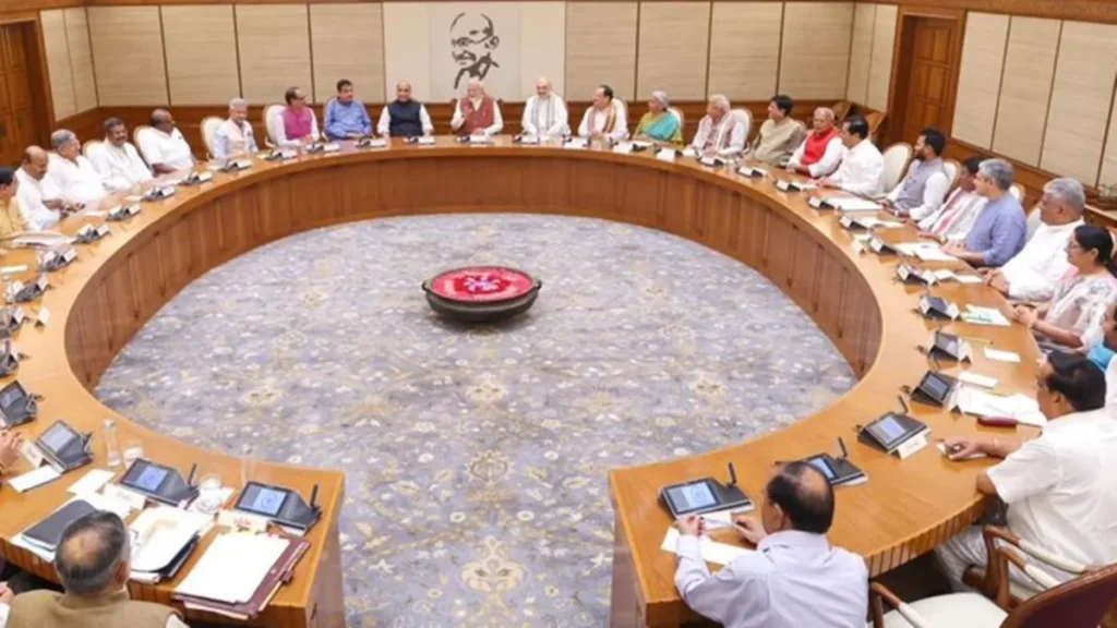 पीएम मोदी के नेतृत्व में ‘सेवा तीर्थ’ से शासन के नए युग की शुरुआत, कैबिनेट ने देशवासियों की सेवा का लिया संकल्प