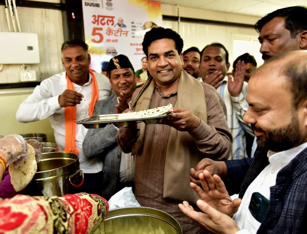 दिल्ली में 25 नई अटल कैंटीन का शुभारम्भ, अब तक 71 अटल कैंटीन हो चुकी हैं शुरू*