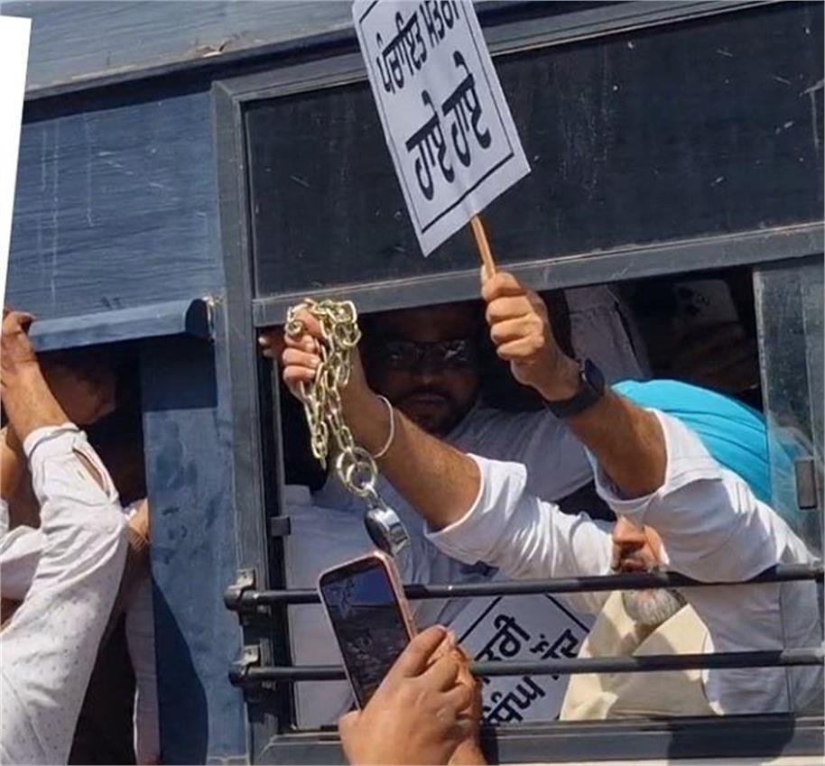 पंजाब के पूर्व कैबिनेट मंत्री को पुलिस ने किया डिटेन, पढ़ें क्या हैं पूरा मामला