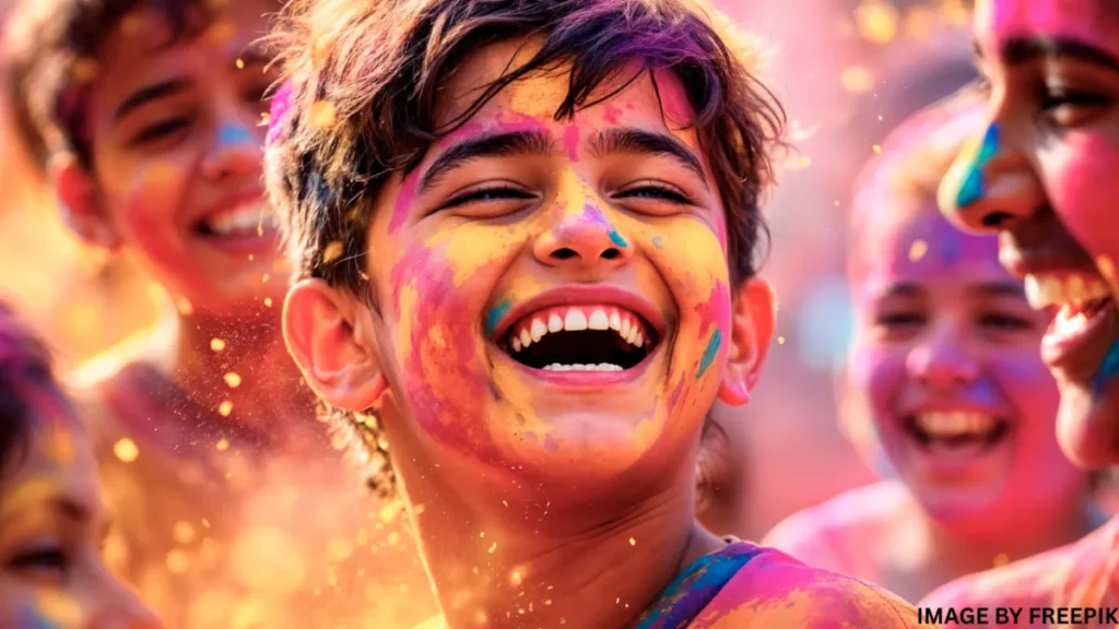 होली के रंगों की जादुई दुनिया… पौराणिक कथा से ज्योतिषीय रहस्य तक, जानिए क्यों खेलते हैं रंग!