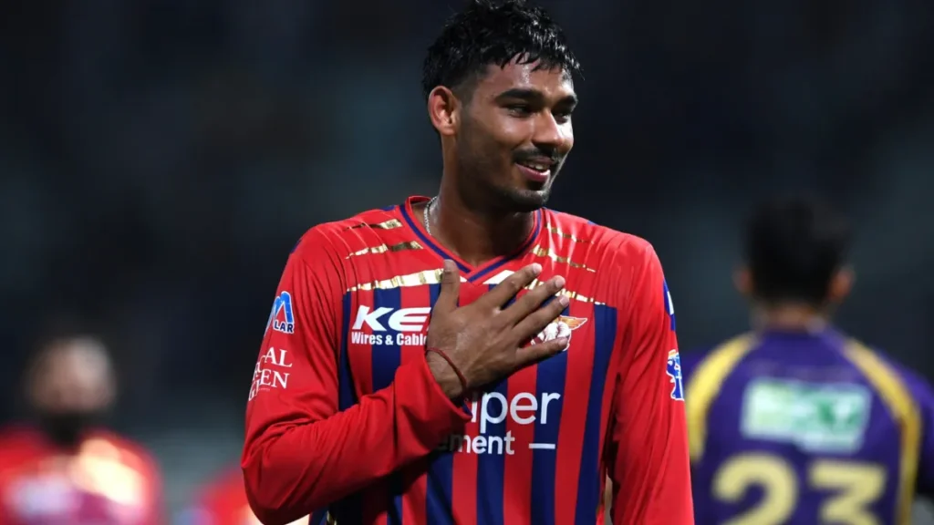 मैं भी धोनी की तरह फिनिशर बनना चाहता हूँ”, मुकुल चौधरी ने खोला अपना संघर्ष भरा सफर