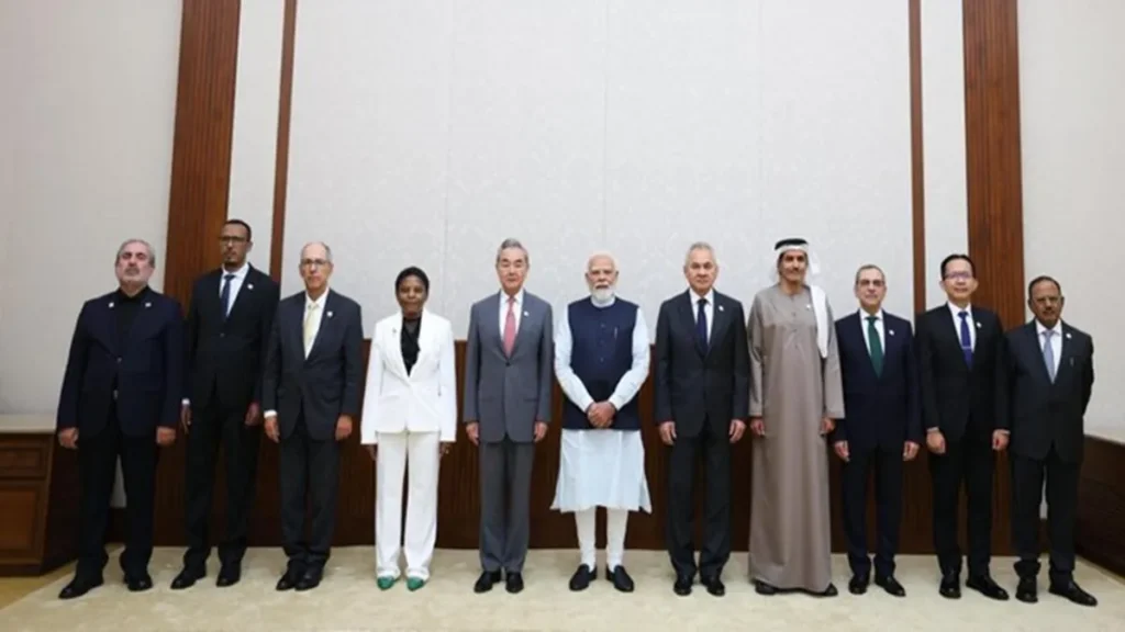 PM मोदी बोले- सुरक्षा सहयोग बढ़ाने और साझा चुनौतियों से निपटने में ब्रिक्स की महत्वपूर्ण भूमिका