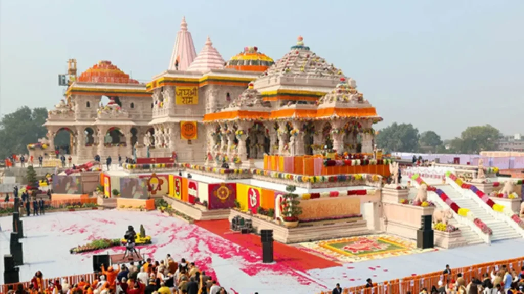राम मंदिर चढ़ावा चोरी मामला : ट्रस्टी के लॉकर में मिले रुपये-डॉलर तो तहरीर में क्यों नहीं था जिक्र? पुलिस की फर्द से उठे सवाल