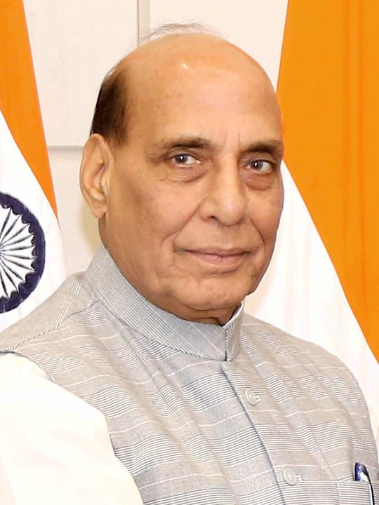 राजनाथ सिंह का बड़ा संदेश- अब दुनिया से खरीदने की नहीं, दुनिया को बेचने की सोचें; ‘ऑपरेशन सिंदूर’ ने दिखाया स्वदेशी हथियारों का दम