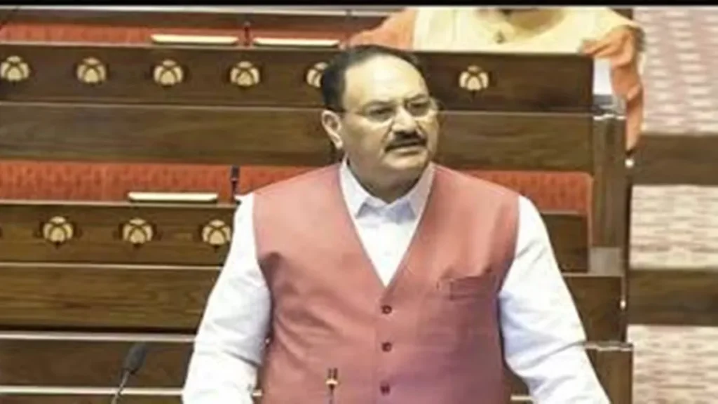 नियम तोड़ने पर 2,359 अस्पताल योजना से बाहर, 1,200 से अधिक निलंबित; लोकसभा में सरकार का खुलासा