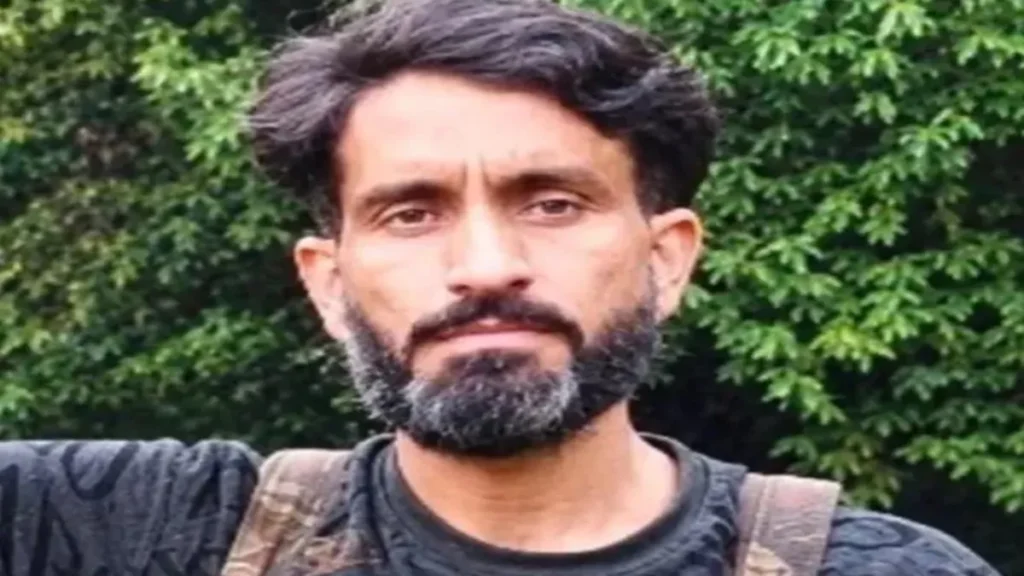 बडगाम में सेना के साथ मुठभेड़ में मारा गया लश्कर का टॉप कमांडर मोहम्मद आसिफ, कई हमलों में था वांछित